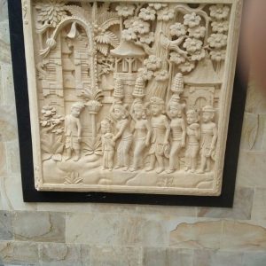 Dekorasi Relief Kayu ukiranbali.com