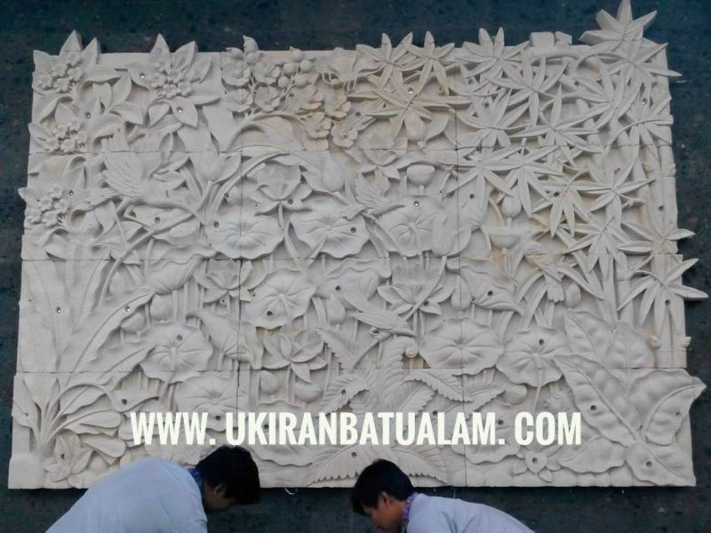 Relief Dinding Rumah Desain Burung Bangau Kombinasi Daun Lotus Relief Dinding Rumah Desain Burung Bangau Kombinasi Daun Lotus ukiranbali.com